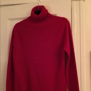 Cashmere turtle neck